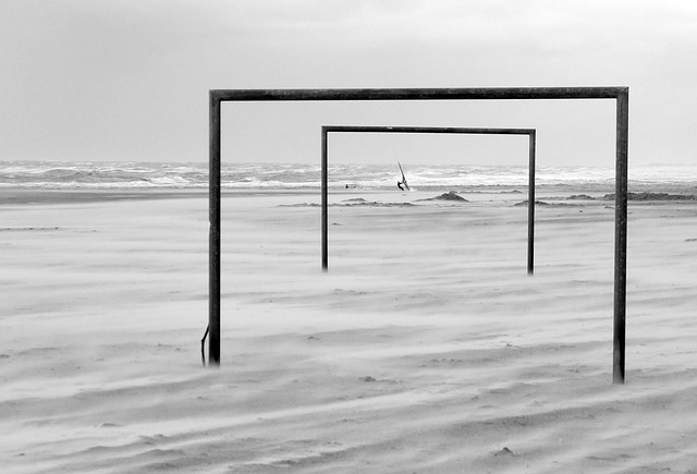 灰熊惨败送快船躺进前六！小卡哈登爆发，泰伦卢一隐患恐毁航母.