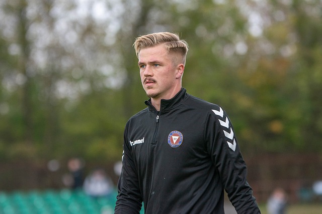 域认同的社 域认同的社